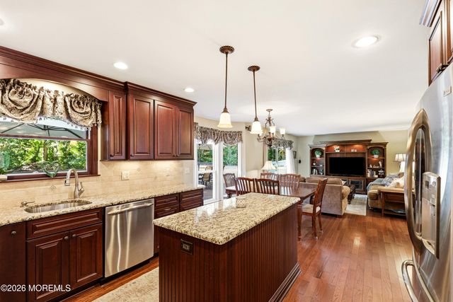 62 Heritage Drive, Howell, NJ 07731