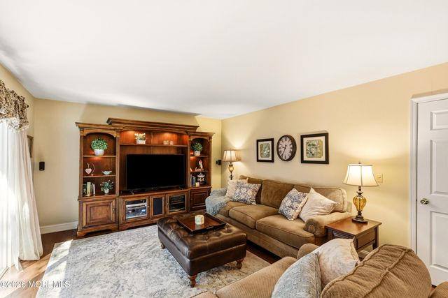 62 Heritage Drive, Howell, NJ 07731