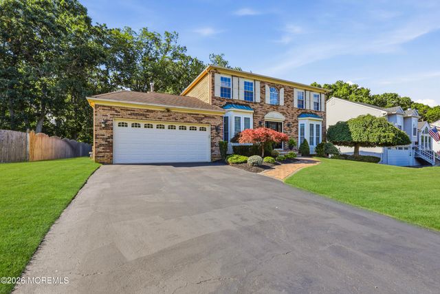 62 Heritage Drive, Howell, NJ 07731