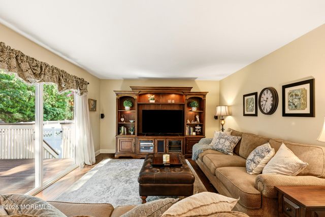 62 Heritage Drive, Howell, NJ 07731