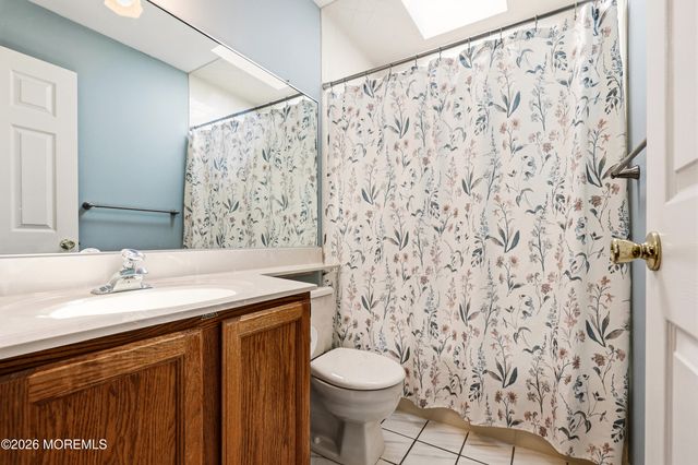 62 Heritage Drive, Howell, NJ 07731