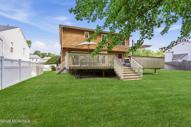 62 Heritage Drive, Howell, NJ 07731