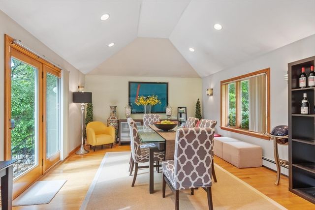 81 Goodale St, Peabody, MA 01960
