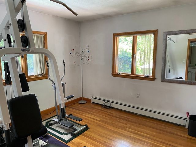 81 Goodale St, Peabody, MA 01960