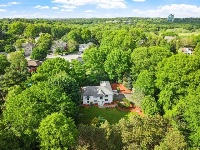 81 Goodale St, Peabody, MA 01960