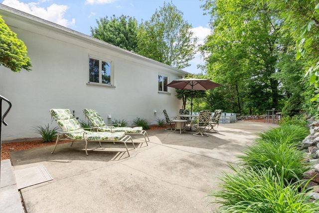 81 Goodale St, Peabody, MA 01960