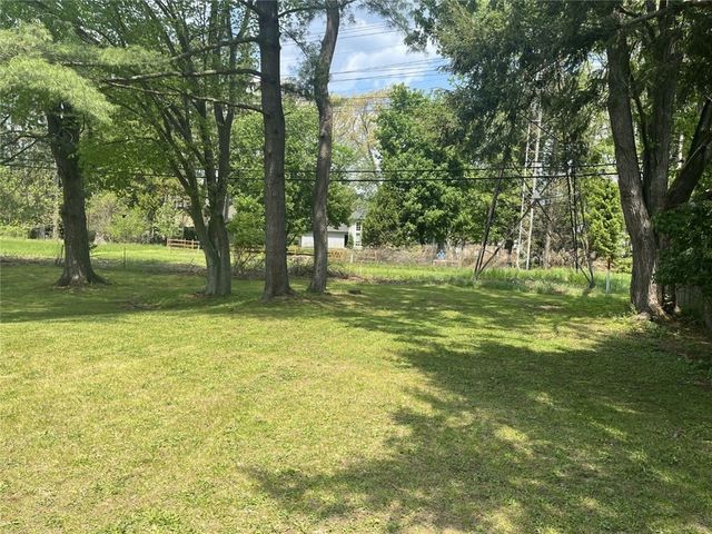 46 Larchwood Drive, Perinton, NY 14534