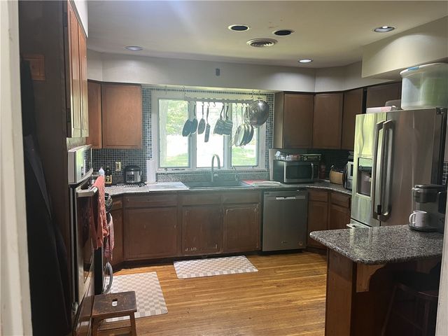 46 Larchwood Drive, Perinton, NY 14534