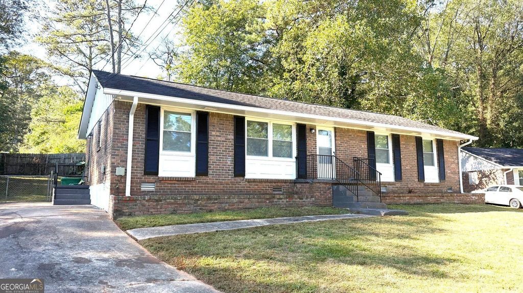 1487 Colony East Circle, Stone Mountain, GA 30083 — exterior
