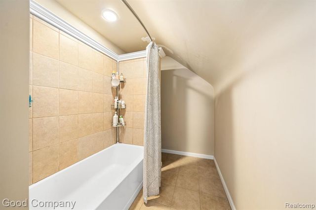 816 W 13 Mile Road, Royal Oak, MI 48073