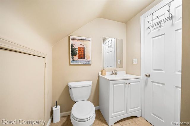 816 W 13 Mile Road, Royal Oak, MI 48073