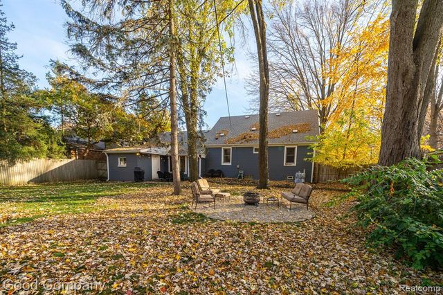 816 W 13 Mile Road, Royal Oak, MI 48073