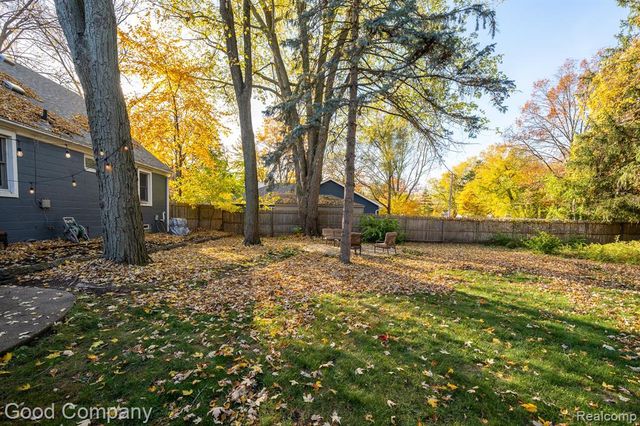 816 W 13 Mile Road, Royal Oak, MI 48073