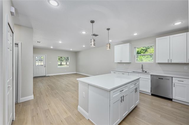 504 E HOWRY AVENUE, Deland, FL 32724