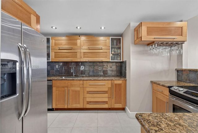 1000 West Ave 910, Miami Beach, FL 33139