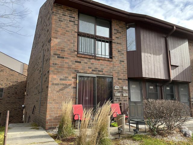 9026 N Park Plaza COURT, Brown Deer, WI 53223