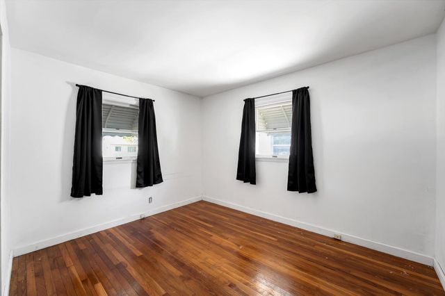 907 California Street NW, Grand Rapids, MI 49504