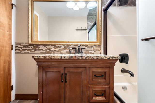 907 California Street NW, Grand Rapids, MI 49504