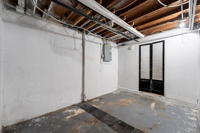 907 California Street NW, Grand Rapids, MI 49504