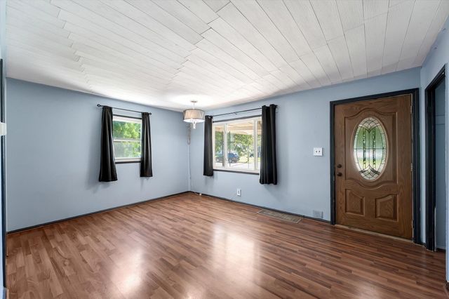 907 California Street NW, Grand Rapids, MI 49504