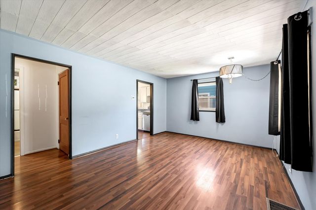 907 California Street NW, Grand Rapids, MI 49504