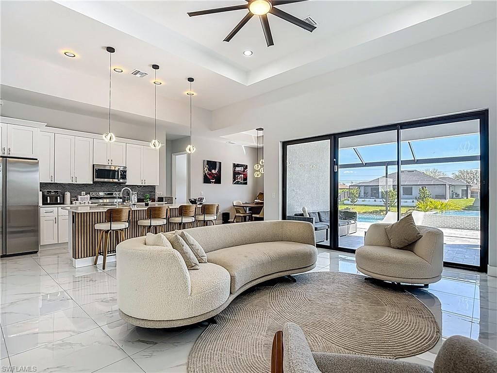 Image 13 of property listing at 427 7th AVE, Cape Coral, FL 33993