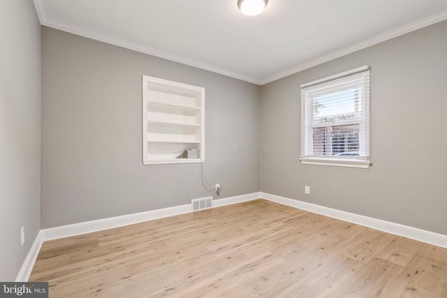 920 E DIVISION ST, Dover, DE 19901