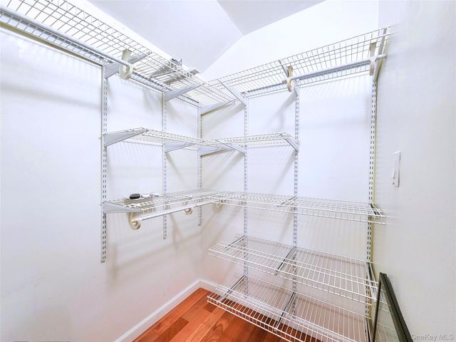 140-18 33rd Avenue 4, Flushing, NY 11354