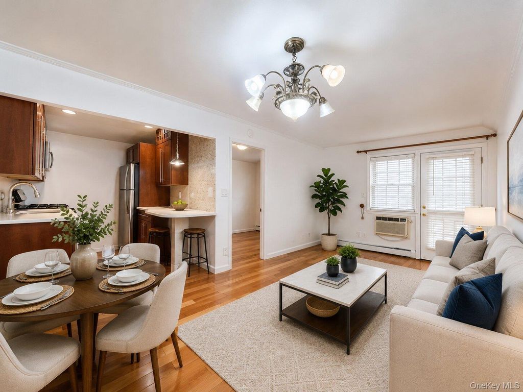 140-18 33rd Avenue 4, Flushing, NY 11354 — photo 2