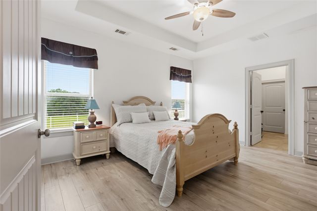 198 County Road 1262, Whitesboro, TX 76273