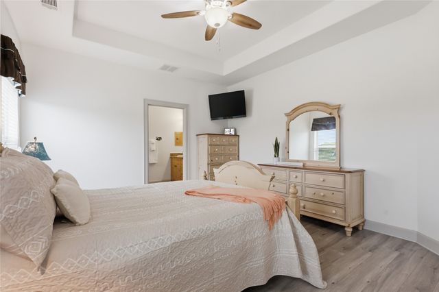 198 County Road 1262, Whitesboro, TX 76273