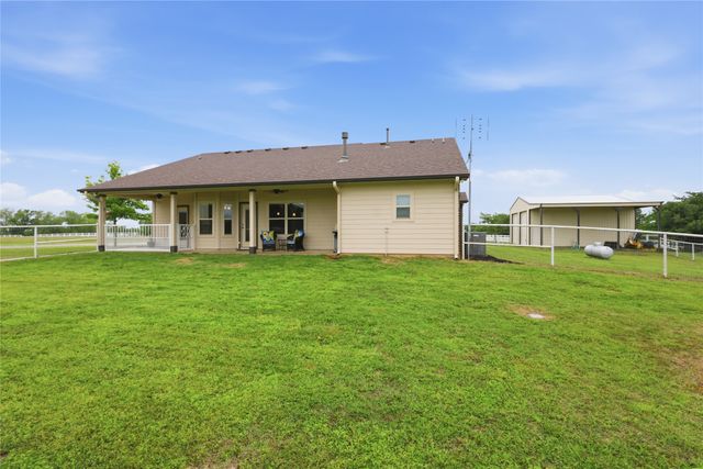 198 County Road 1262, Whitesboro, TX 76273