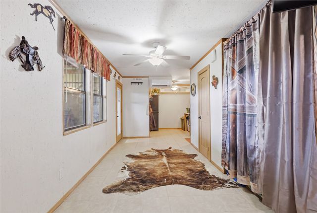 198 County Road 1262, Whitesboro, TX 76273