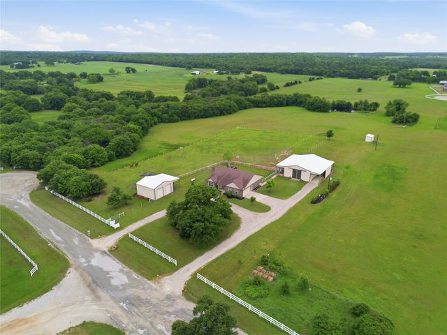 198 County Road 1262, Whitesboro, TX 76273
