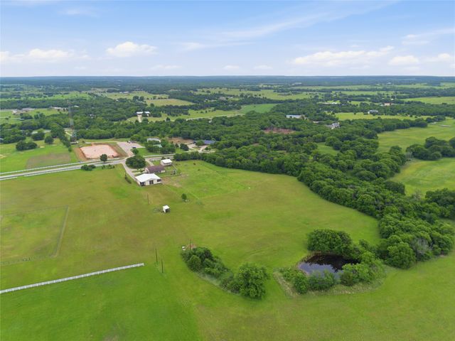 198 County Road 1262, Whitesboro, TX 76273