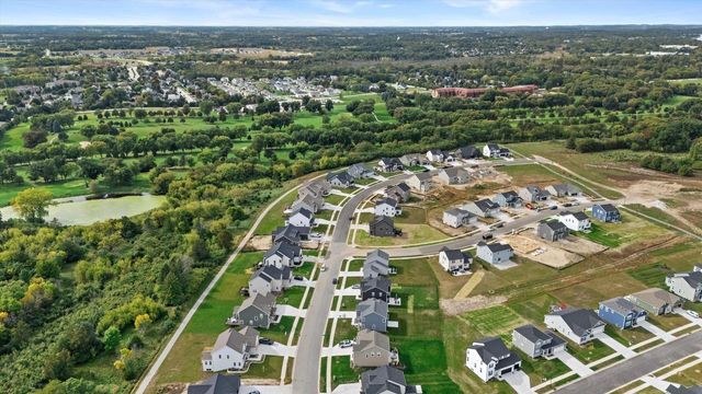 1377 Scotsland LANE, Oconomowoc, WI 53066