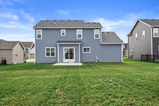 1377 Scotsland LANE, Oconomowoc, WI 53066