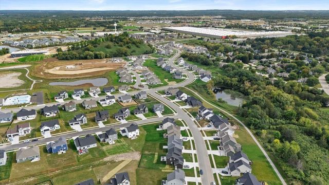 1377 Scotsland LANE, Oconomowoc, WI 53066