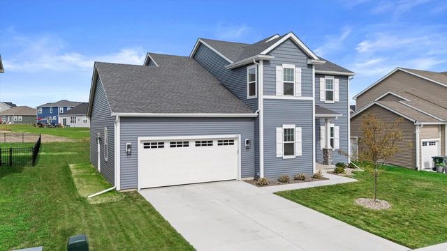 1377 Scotsland LANE, Oconomowoc, WI 53066