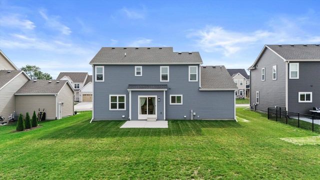 1377 Scotsland LANE, Oconomowoc, WI 53066