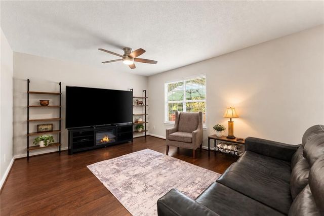 7050 Treeline Drive, Cumming, GA 30028