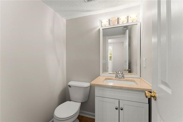 7050 Treeline Drive, Cumming, GA 30028