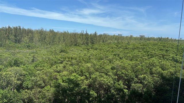 14951 Royal Oaks Lane 702, North Miami, FL 33181