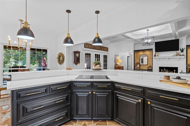 3000 Chimney Hill Drive, Waco, TX 76708