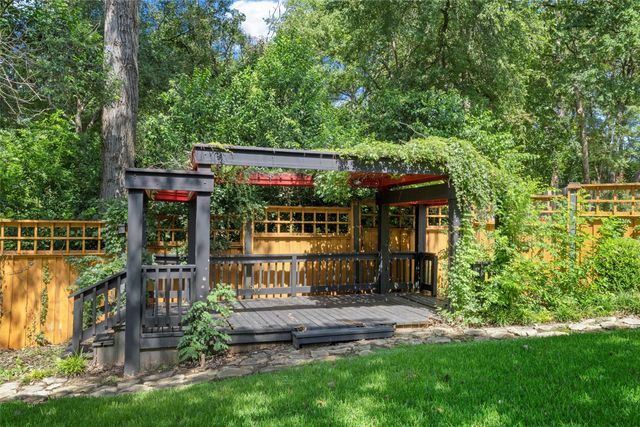 3000 Chimney Hill Drive, Waco, TX 76708