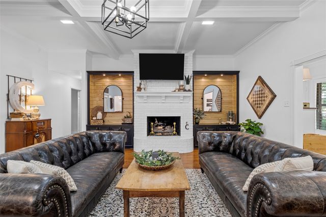 3000 Chimney Hill Drive, Waco, TX 76708