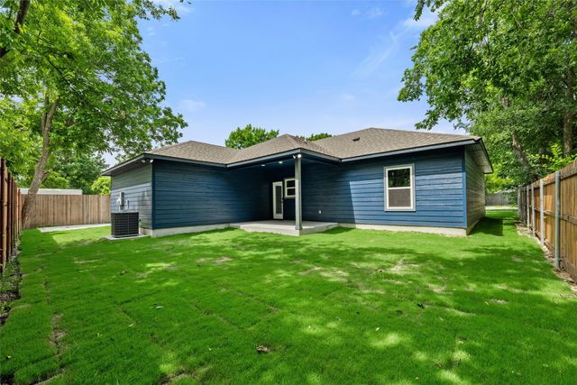 114 S Ellis Street, Lancaster, TX 75146