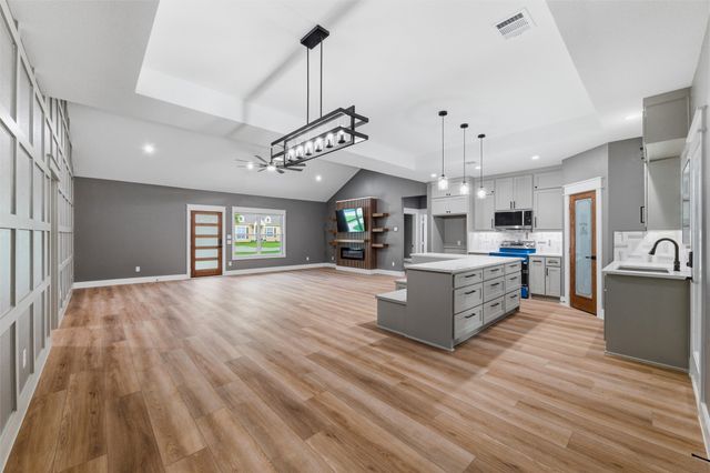 114 S Ellis Street, Lancaster, TX 75146