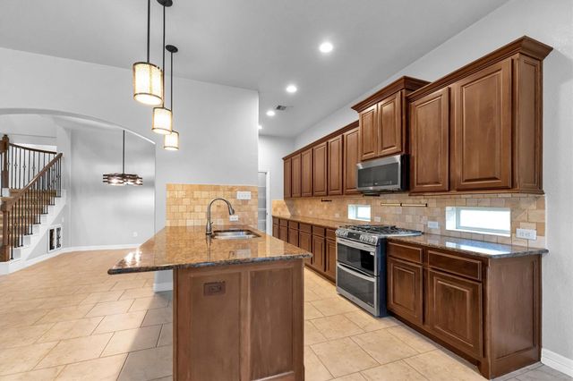 255 New Harmony Trail, Spring, TX 77389