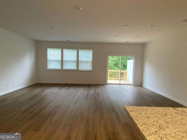 2582 Adventure Way, Doraville, GA 30360